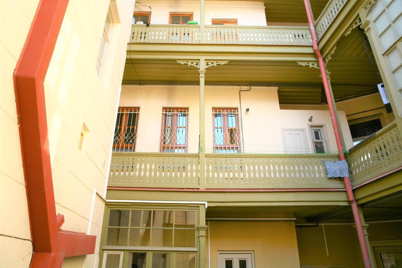 Aparthotel Mari Tbilisi Exterior photo